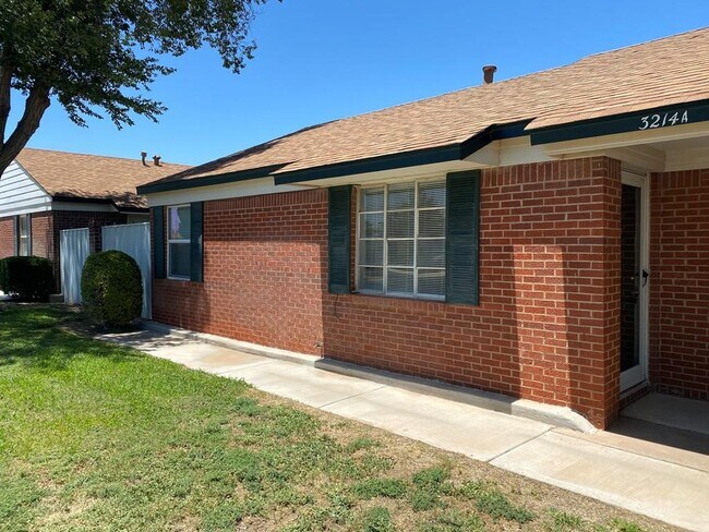 property at 3214 W Kansas Ave
