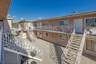 9121 Orion Ave in North Hills, CA - Building Photo - Building Photo