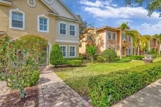 575 Dakota Dr in Jupiter, FL - Building Photo - Building Photo
