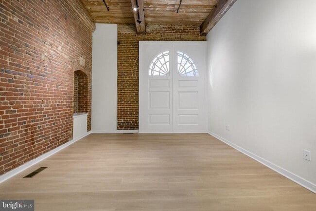 property at 303 Vine St