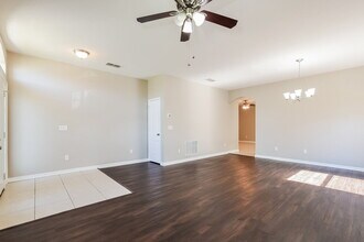 336 Marathon Ln, Unit 0401 in Sanford, FL - Building Photo - Building Photo