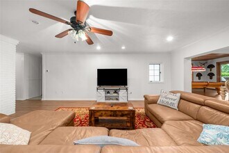 2551 Lakeview Dr in Sebring, FL - Building Photo - Building Photo