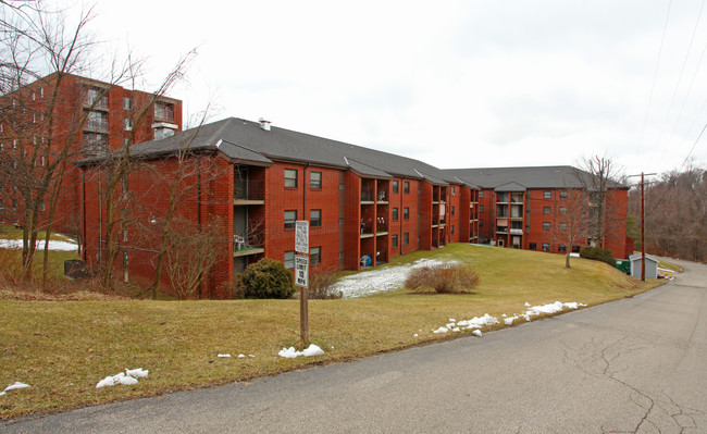 Thomas Campbell North Apartments in Washington, PA - Building Photo - Building Photo