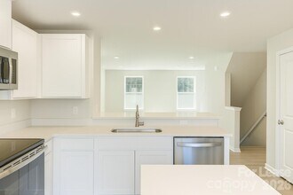 8025 District Dr in Charlotte, NC - Building Photo - Building Photo