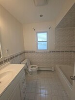 526A Liberty Ave in Jersey City, NJ - Building Photo