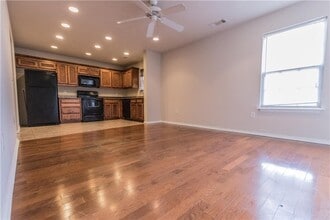 3206 SW Deerfield Blvd in Bentonville, AR - Building Photo - Building Photo