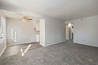 Monterey Apartments in Hampton, VA - Building Photo - Interior Photo