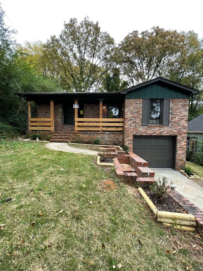 property at 8429 5th Ave S