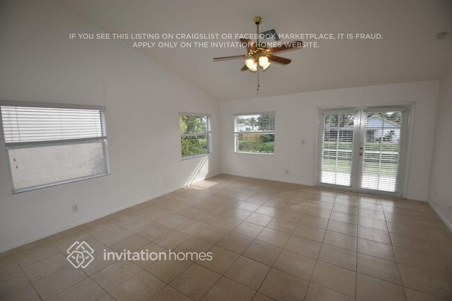 3732 S Lancewood Pl in Delray Beach, FL - Building Photo - Building Photo