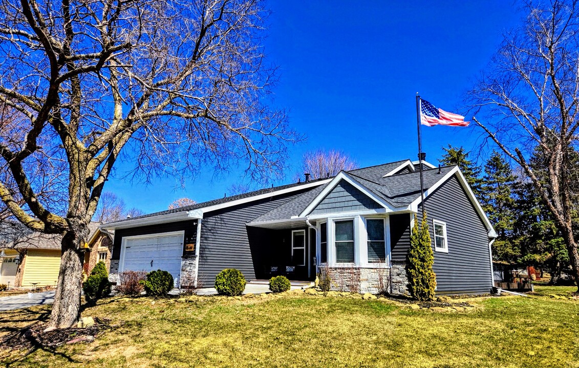 6530 Gray Fox Curv in Chanhassen, MN - Building Photo