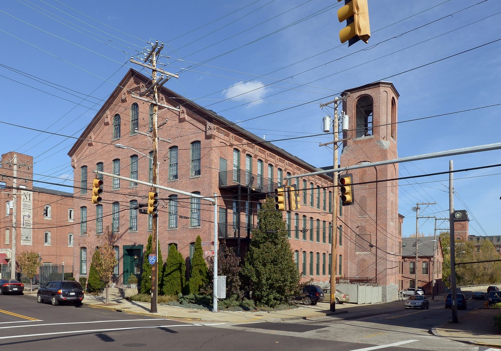 The Apartments at M in Central Falls, RI - Foto de edificio