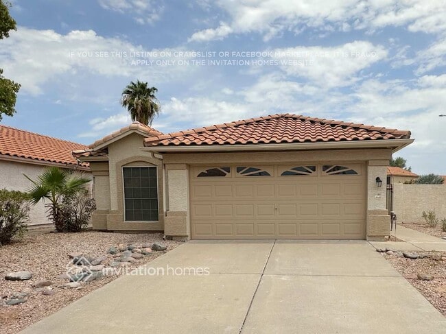 property at 1003 N Alvaro