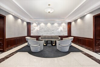 1313 N Ritchie Ct in Chicago, IL - Building Photo - Building Photo