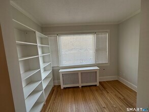 124 Pemberwick Rd in Greenwich, CT - Building Photo - Building Photo