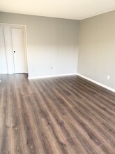 7020 Cottage Ave in North Bergen, NJ - Building Photo - Building Photo