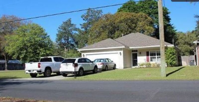 349 Fir Ave in Niceville, FL - Building Photo