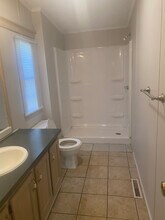 151 White Oak Rd in Greenville, SC - Foto de edificio - Building Photo