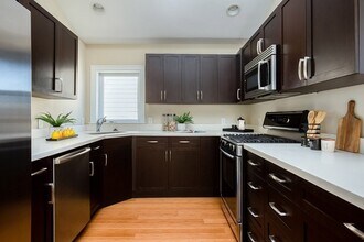 82 Pearson Ave, Unit #3 in Somerville, MA - Foto de edificio - Building Photo