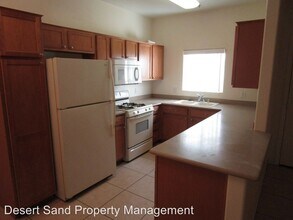 2291 W Horizon Ridge Pkwy-Unit -#11163 in Henderson, NV - Building Photo - Building Photo