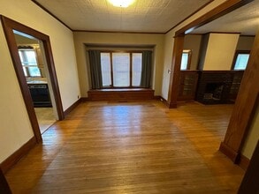 122 E Pleasant St in Rockwell City, IA - Building Photo - Building Photo