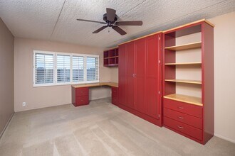 7830 E Camelback Rd in Scottsdale, AZ - Building Photo - Building Photo