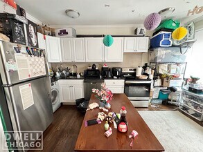 3346 N Marshfield Ave, Unit 1 in Chicago, IL - Building Photo - Building Photo