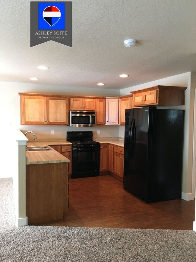 6834 Umpqua River Rd in Casper, WY - Building Photo - Building Photo