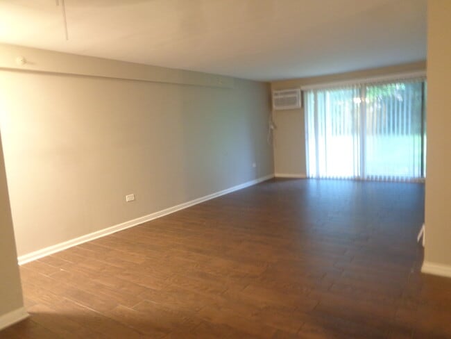 10205 86th Terrace in Palos Hills, IL - Building Photo - Building Photo
