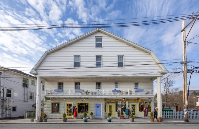 property at 5-7 Rock City Rd