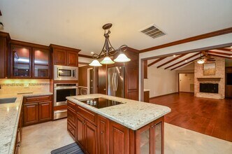 3015 Bainbridge Ct in Sugar Land, TX - Building Photo - Building Photo