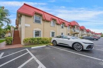 495 SE 8th St in Deerfield Beach, FL - Building Photo - Building Photo