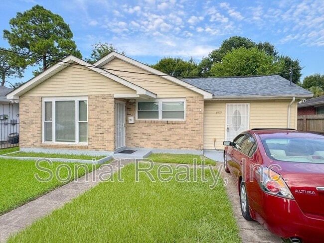 property at 4019 Hamburg St