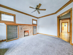 3338 W Cullom Ave in Chicago, IL - Building Photo - Building Photo