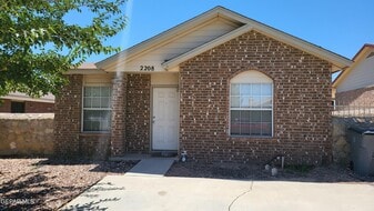 2208 Tierra Alegre Way in El Paso, TX - Building Photo