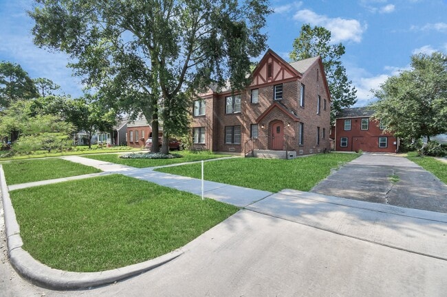 property at 4326 Jefferson St