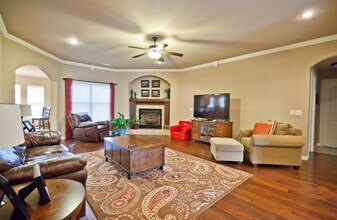 1804 SW Sequoia St in Bentonville, AR - Building Photo - Building Photo