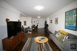 EAST 69 STREET, Unit 9L in New York, NY - Building Photo