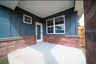 232 NW 122nd St in Oklahoma City, OK - Building Photo - Building Photo