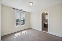 1620 Jefferson St photo'