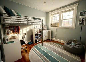 316 St Paul St in Brookline, MA - Foto de edificio - Building Photo