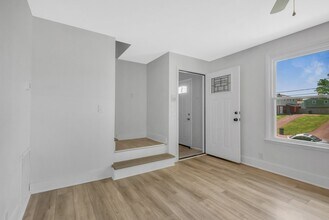 738 McPherson Dr in Nashville, TN - Building Photo - Building Photo