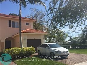 8851 N Isles Cir in Tamarac, FL - Foto de edificio - Building Photo