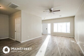 1813 Ronald St in Yukon, OK - Building Photo - Building Photo