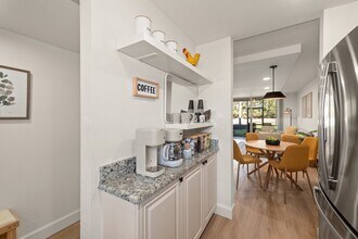 501 Forest Lakes Blvd, Unit 111 in Naples, FL - Building Photo - Building Photo