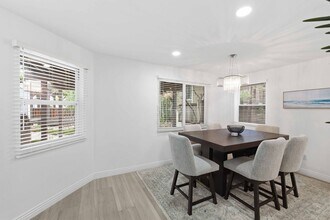 1918 Marshallfield Ln, Unit B in Redondo Beach, CA - Foto de edificio - Building Photo