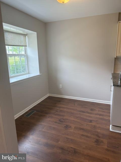 property at 110 Pin Oak Ct