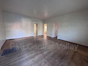 1141 N Sierra Nevada St in Stockton, CA - Building Photo - Building Photo