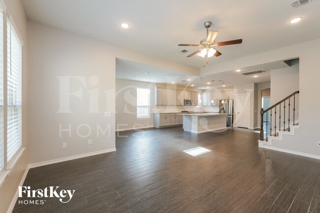 9714 Birdsnest Ct in Spring, TX - Foto de edificio - Building Photo