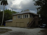 2138-2140 Victoria Ave in Ft. Myers, FL - Foto de edificio - Building Photo