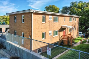 6711 Blondo St in Omaha, NE - Building Photo